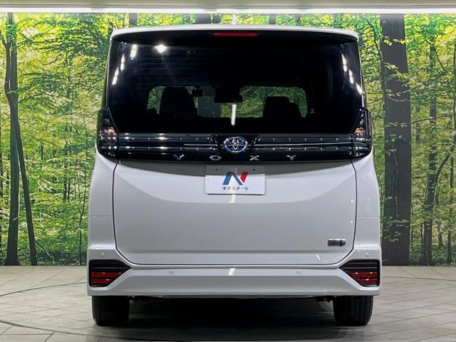 TOYOTA VOXY HYBRID 2024 Image 31