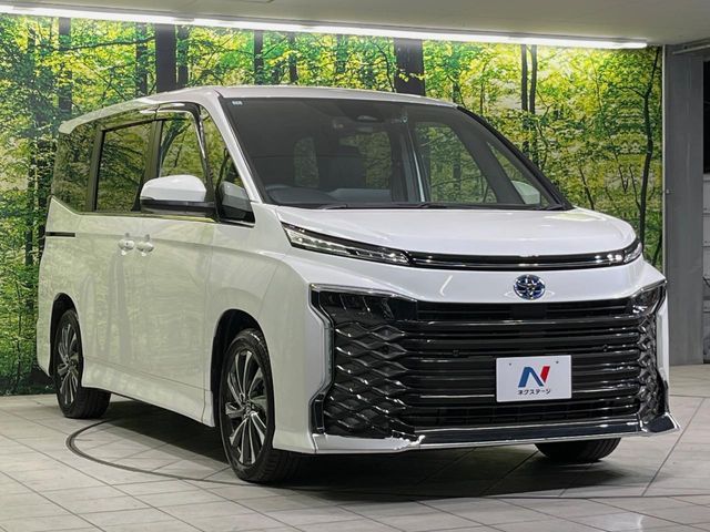 TOYOTA VOXY HYBRID 2024 Image 31