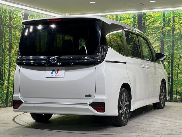 TOYOTA VOXY HYBRID 2024 Image 31
