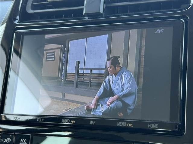 TOYOTA PRIUS 2019 Image 31