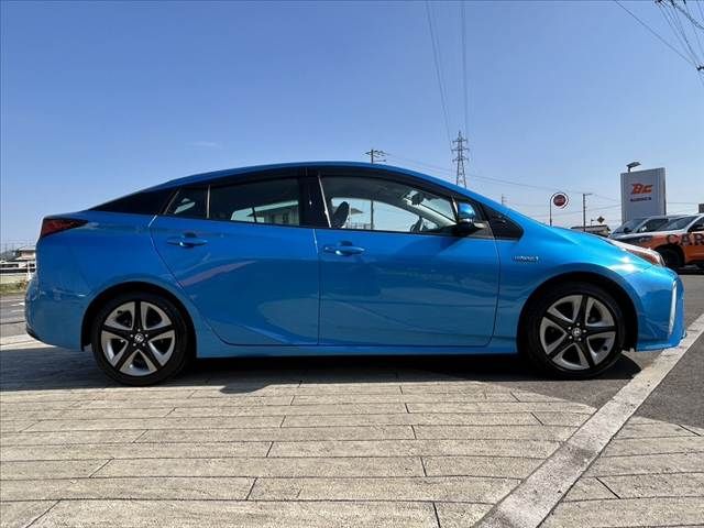 TOYOTA PRIUS 2019 Image 31