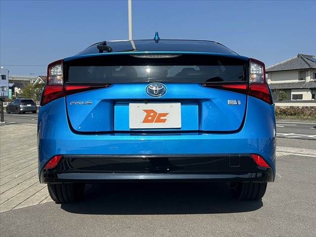 TOYOTA PRIUS 2019 Image 31