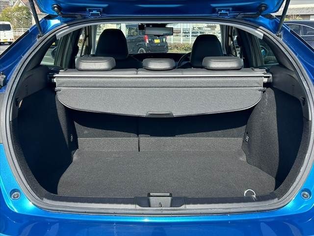 TOYOTA PRIUS 2019 Image 31