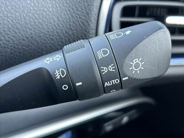 TOYOTA PRIUS 2019 Image 31