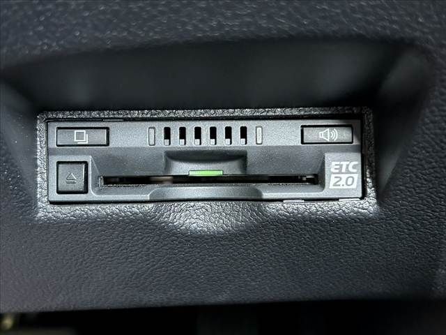 TOYOTA PRIUS 2019 Image 31