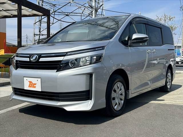 TOYOTA VOXY 2014 Image 31