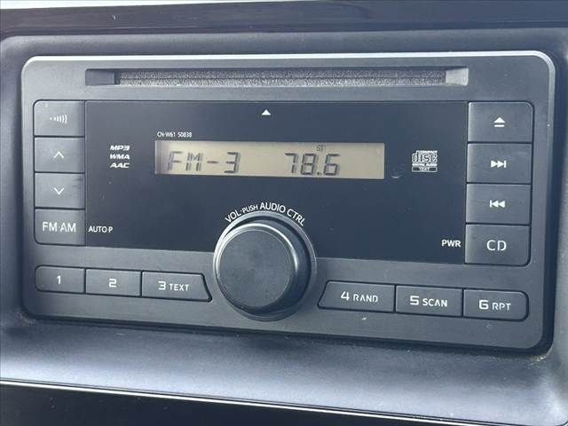 TOYOTA VOXY 2014 Image 31