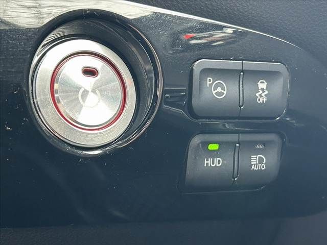 TOYOTA PRIUS 2017 Image 31