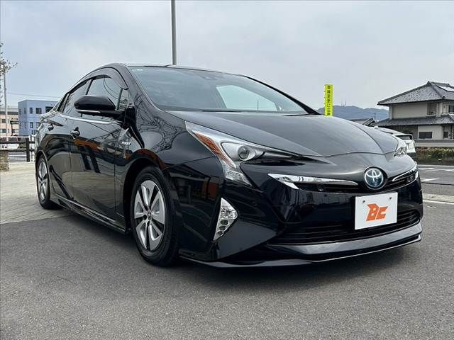 TOYOTA PRIUS 2017 Image 31