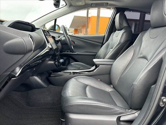 TOYOTA PRIUS 2017 Image 31