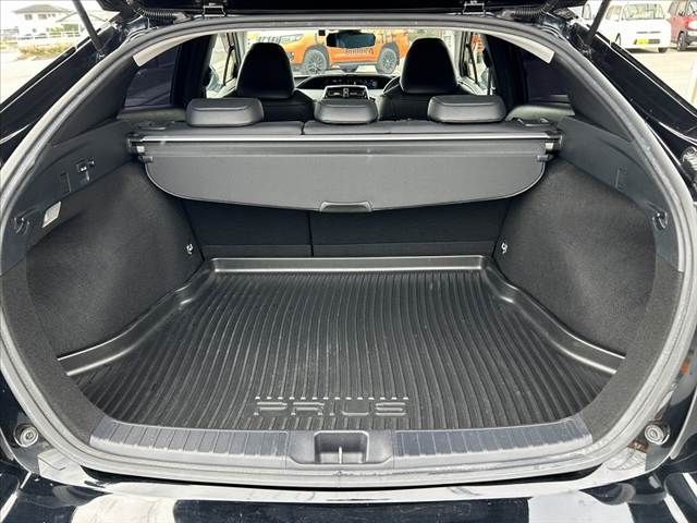 TOYOTA PRIUS 2017 Image 31