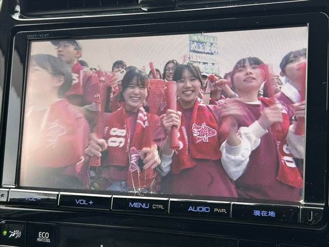 TOYOTA PRIUS 2017 Image 31