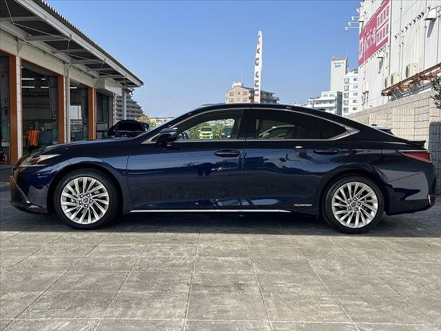 TOYOTA LEXUS ES300H 2020 Image 31