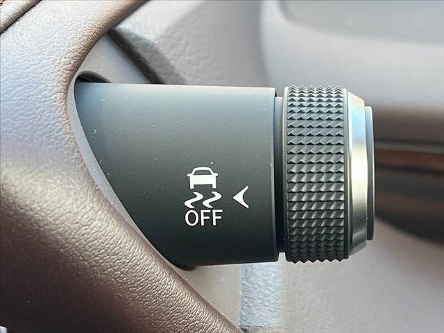 TOYOTA LEXUS ES300H 2020 Image 31