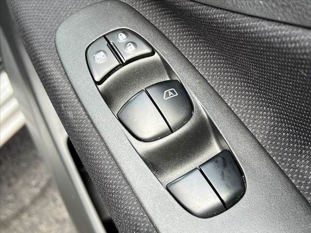 NISSAN SERENA  S-HYBRID 2015 Image 31