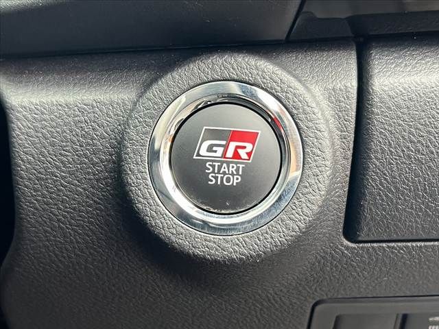 TOYOTA HILUX 4WD 2022 Image 31