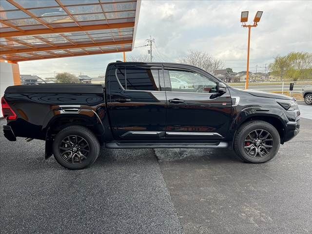 TOYOTA HILUX 4WD 2022 Image 31