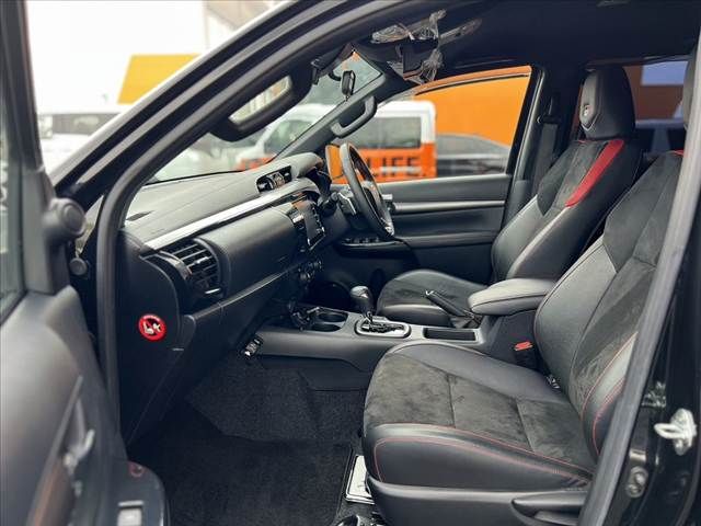 TOYOTA HILUX 4WD 2022 Image 31