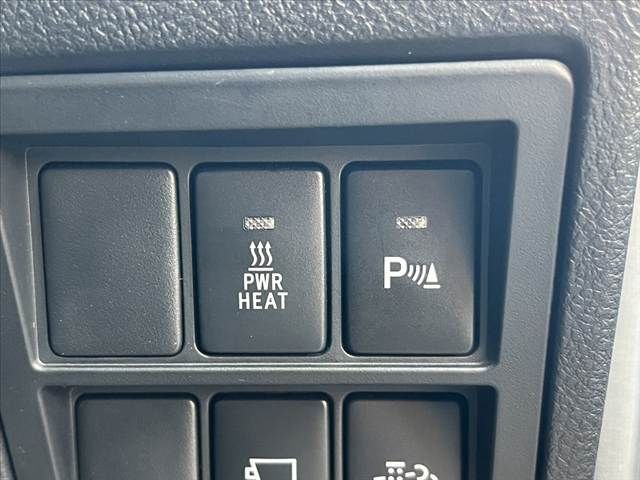 TOYOTA HILUX 4WD 2022 Image 31