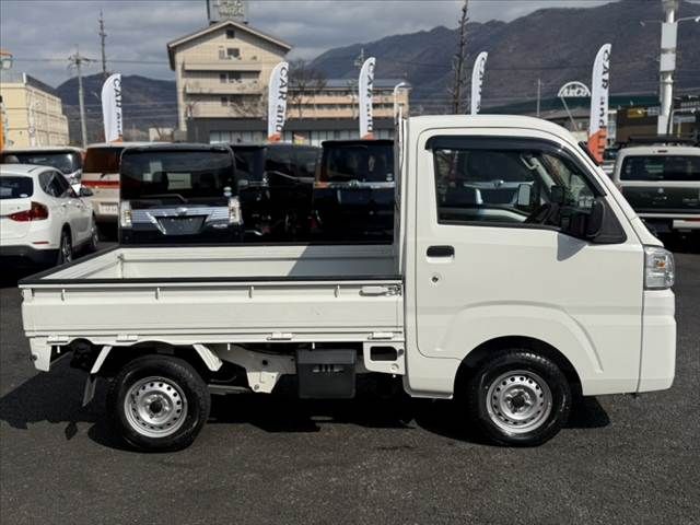DAIHATSU HIJET TRUCK 4WD 2018 Image 31