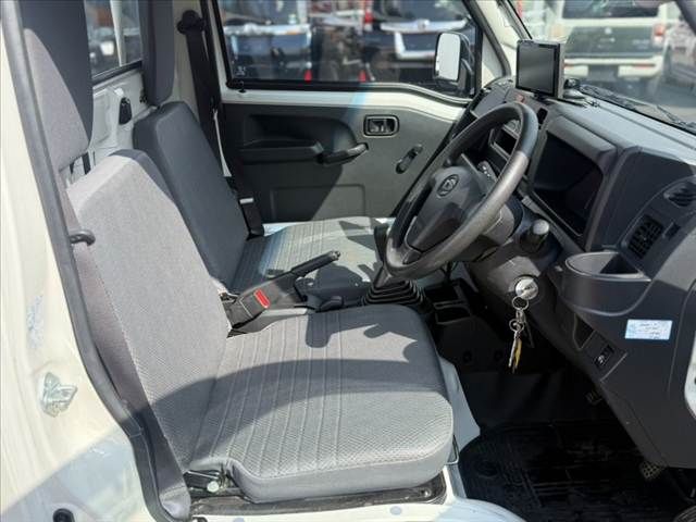 DAIHATSU HIJET TRUCK 4WD 2018 Image 31