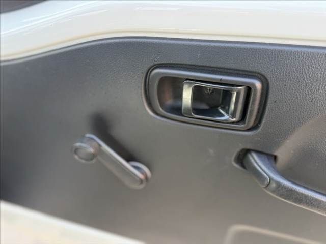 DAIHATSU HIJET TRUCK 4WD 2018 Image 31