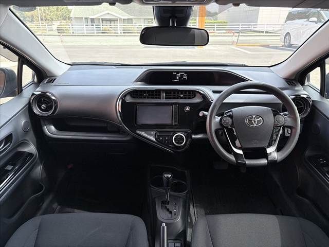 TOYOTA AQUA 2018 Image 31