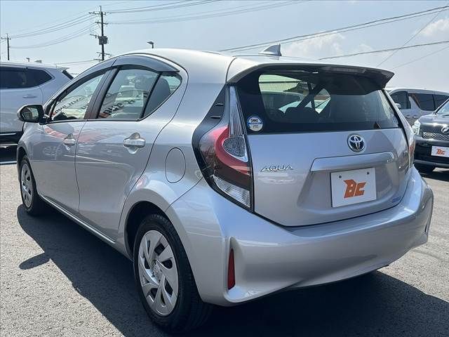 TOYOTA AQUA 2021 Image 31