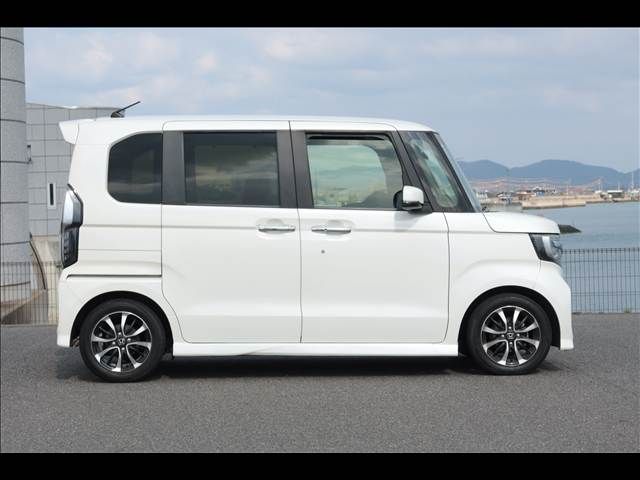 HONDA N BOX CUSTOM 2018 Image 31