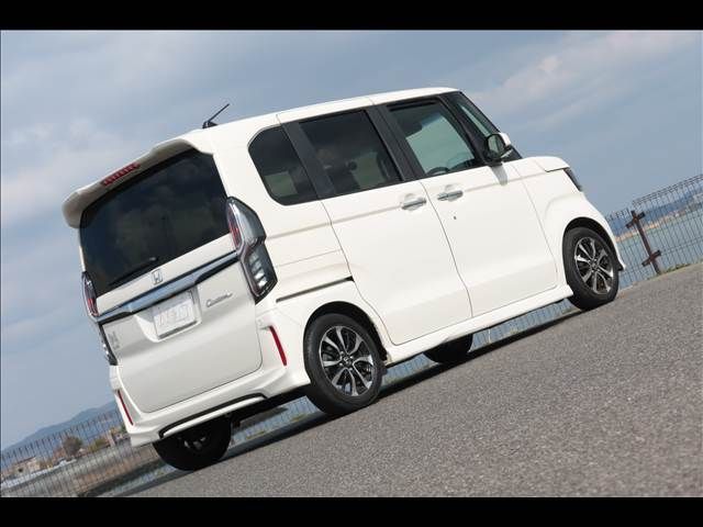 HONDA N BOX CUSTOM 2018 Image 31