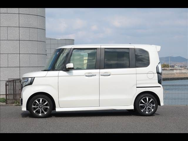 HONDA N BOX CUSTOM 2018 Image 31