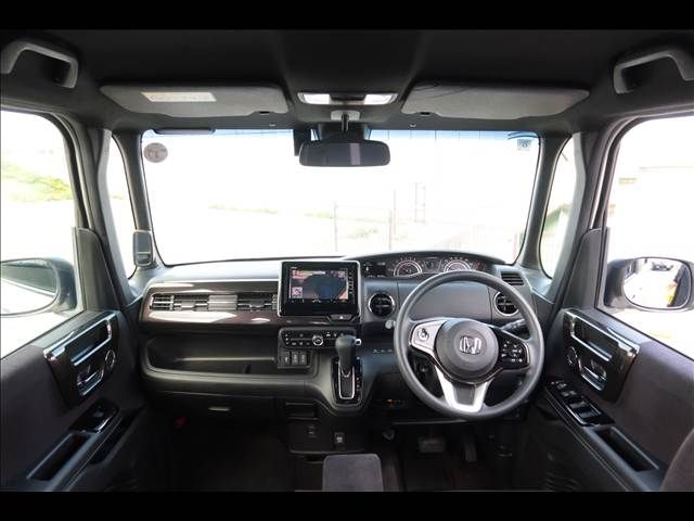 HONDA N BOX CUSTOM 2018 Image 31