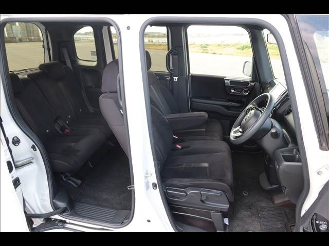 HONDA N BOX CUSTOM 2018 Image 31