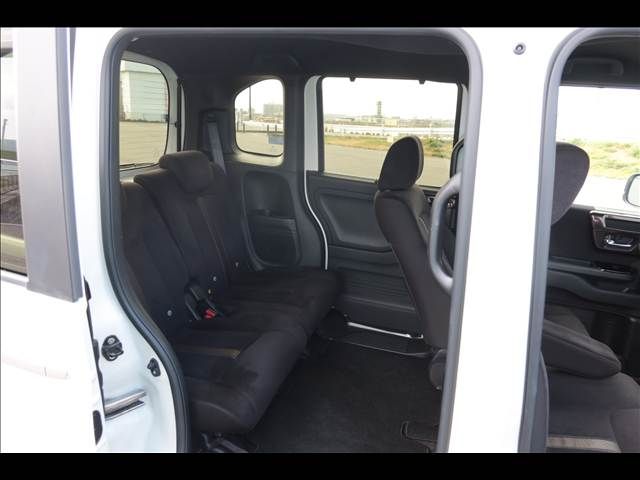 HONDA N BOX CUSTOM 2018 Image 31