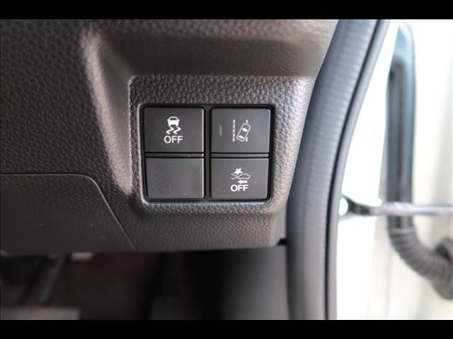 HONDA N BOX CUSTOM 2018 Image 31