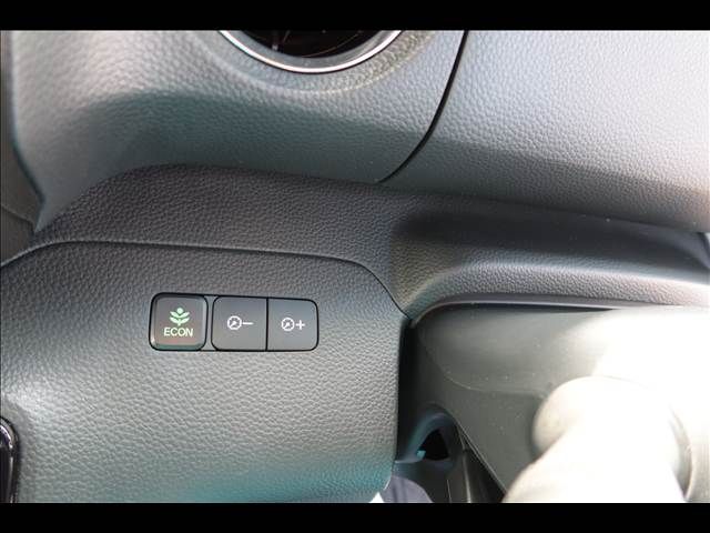 HONDA N BOX CUSTOM 2018 Image 31