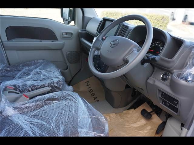 NISSAN NV100 CLIPPER 1996 Image 31