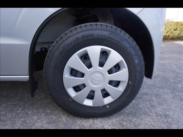 NISSAN NV100 CLIPPER 1996 Image 31