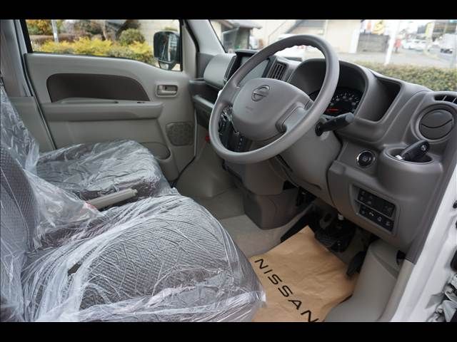 NISSAN NV100 CLIPPER 4WD 2026 Image 31