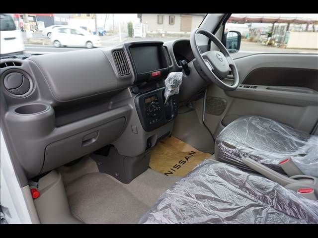 NISSAN NV100 CLIPPER 4WD 2026 Image 31