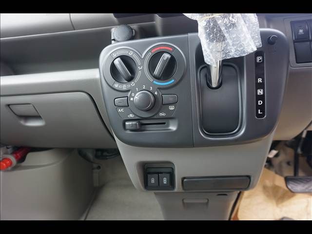 NISSAN NV100 CLIPPER 2026 Image 31