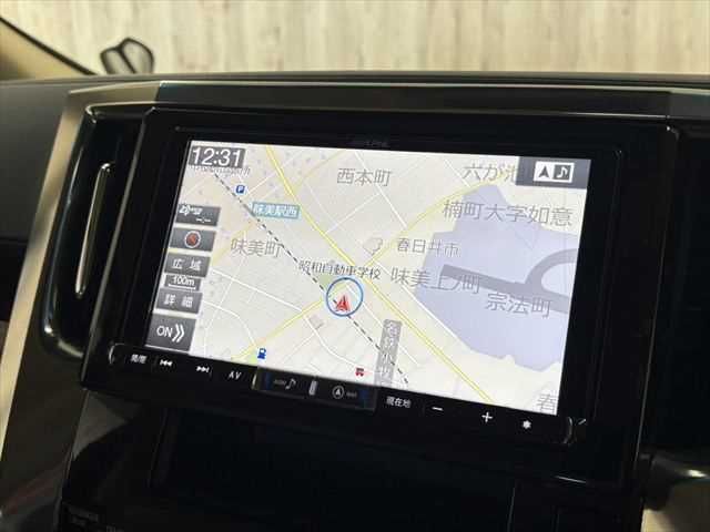 TOYOTA ALPHARD HYBRID 4WD 2018 Image 31