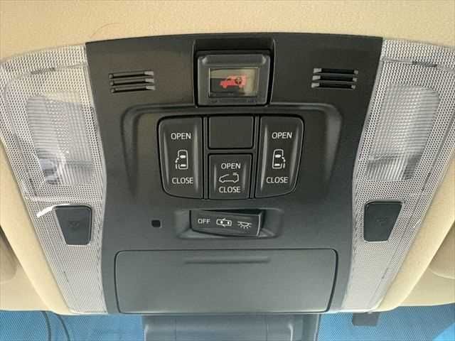 TOYOTA ALPHARD HYBRID 4WD 2018 Image 31