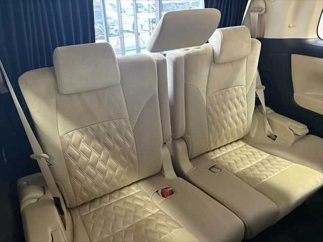 TOYOTA ALPHARD HYBRID 4WD 2018 Image 31