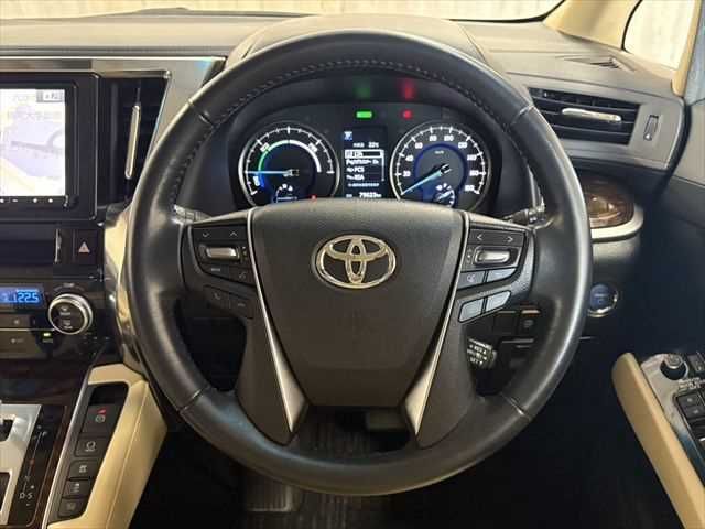 TOYOTA ALPHARD HYBRID 4WD 2018 Image 31