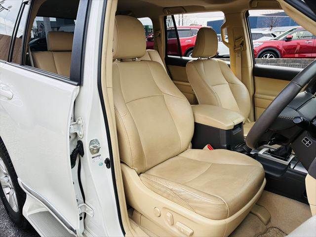 TOYOTA LANDCRUISER PRADO 2015 Image 31