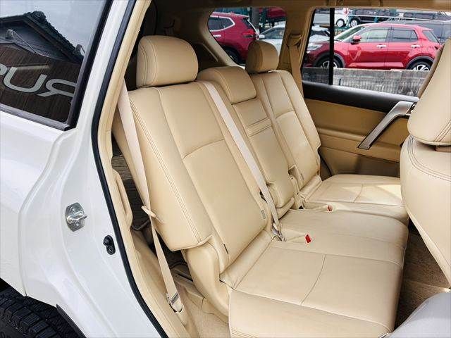 TOYOTA LANDCRUISER PRADO 2015 Image 31