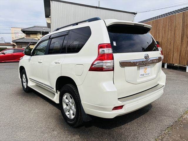 TOYOTA LANDCRUISER PRADO 2015 Image 31