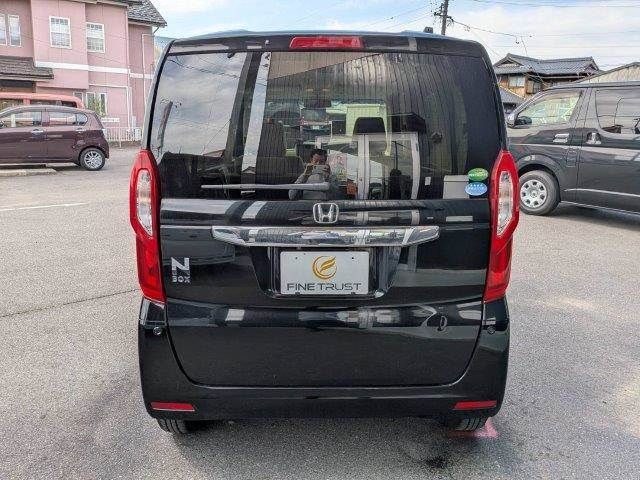 HONDA N BOX 2018 Image 31