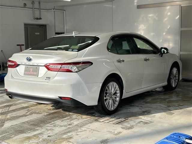 TOYOTA CAMRY HYBRID 2020 Image 31